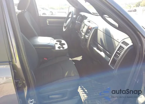 2021 Ram 1500 Classic Warlock 4X4 6'4 Box z USA, uszkodzony, nr VIN 1C6RR7GG6MS554640